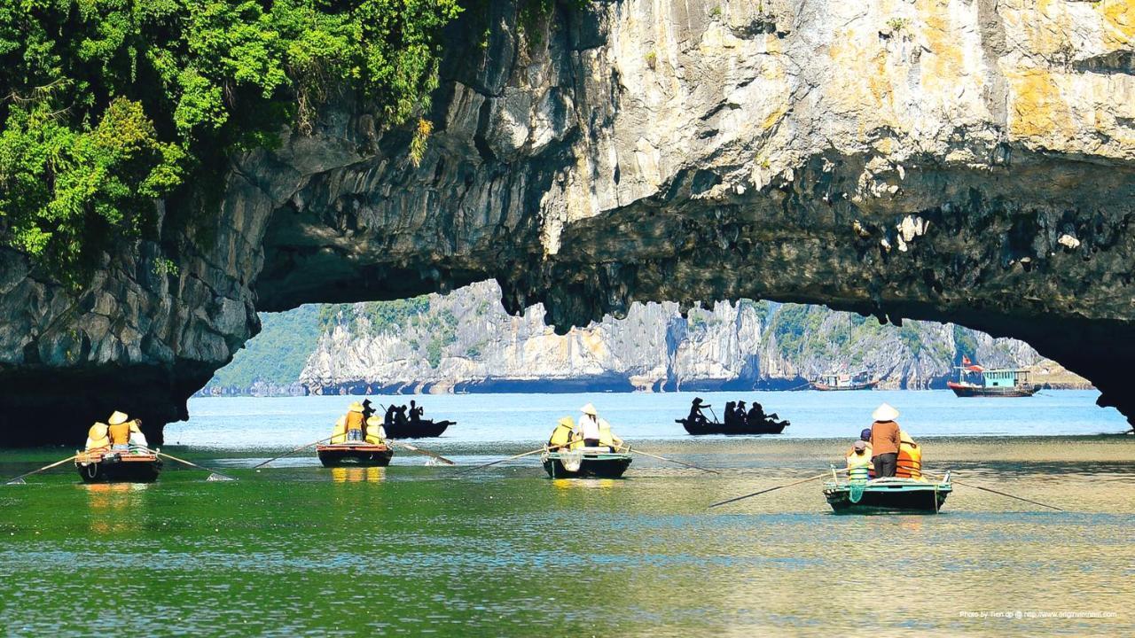 Alex Ha Long Hotel Exterior foto